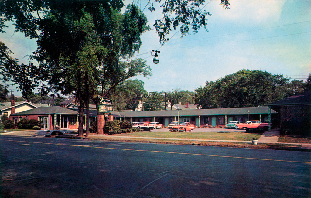 1957 Plymouth Belvedere at the Anchor Motel in Birmingham, Alabama