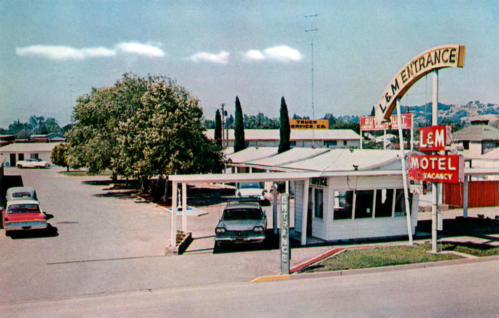 1959 Plymouth at the L & M Motel in Healdsburg, California