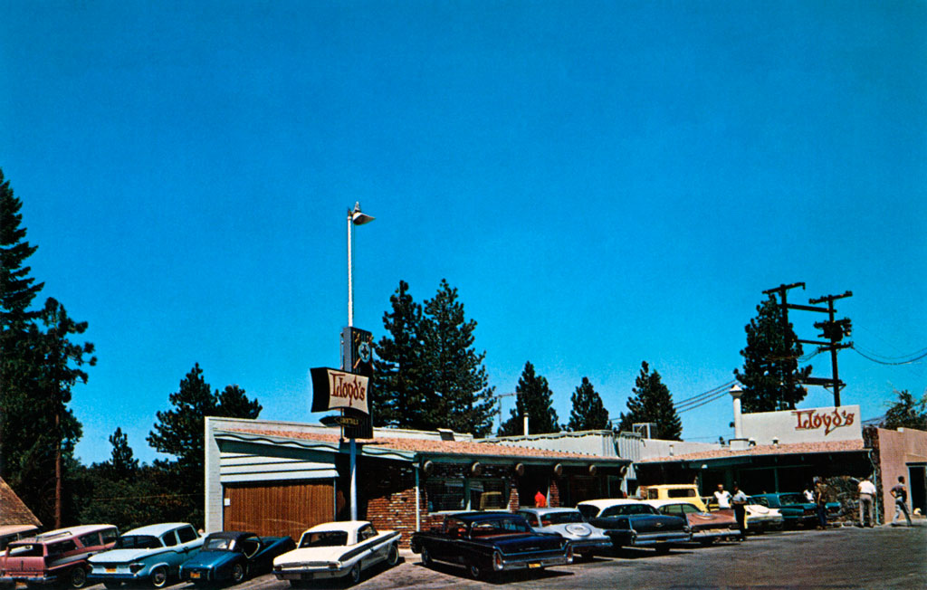 1959 Plymouth at Lloyd's Restaurant in Running Springs, California