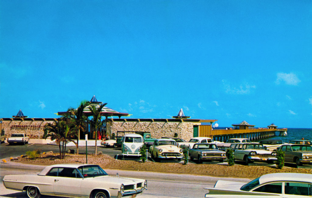 1959 Plymouth Suburban at Pompano Beach Fishing Pier at Pompano Beach, Florida