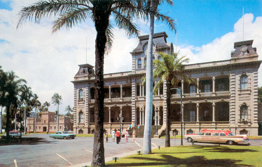 1961 Chrysler Limousine at the Iolani Palcae in Honolulu, Hawaii