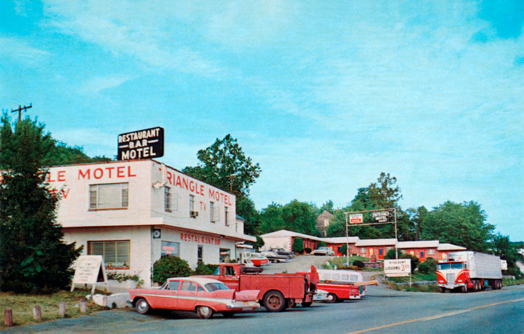 1957 Plymouth Belvedere at triangle Motel in Hanc-ck, Maryland