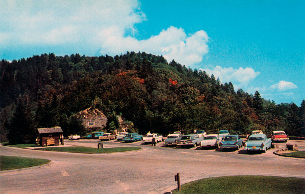 1958 & 1959 Dodge & Plymouth at the Newfound Gap in the Smoky Mountains, North Carolina