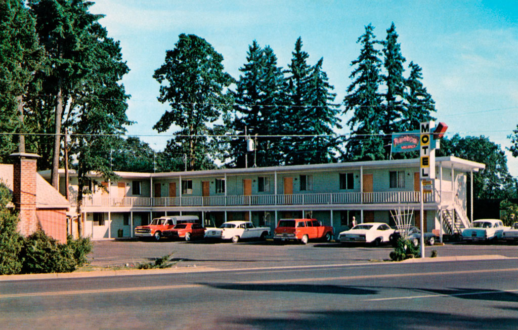 1958 Dodge Coronet D500 at Rainbow Motel in Cottage Grove, Oregon