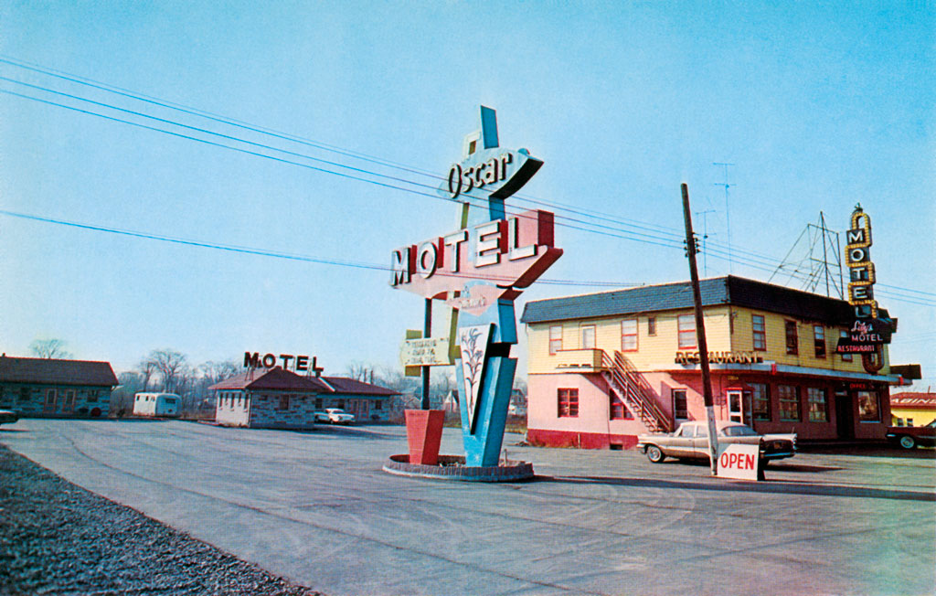 1957 DeSoto FireDome at Motel Oscar in Lemoyne, Quebec