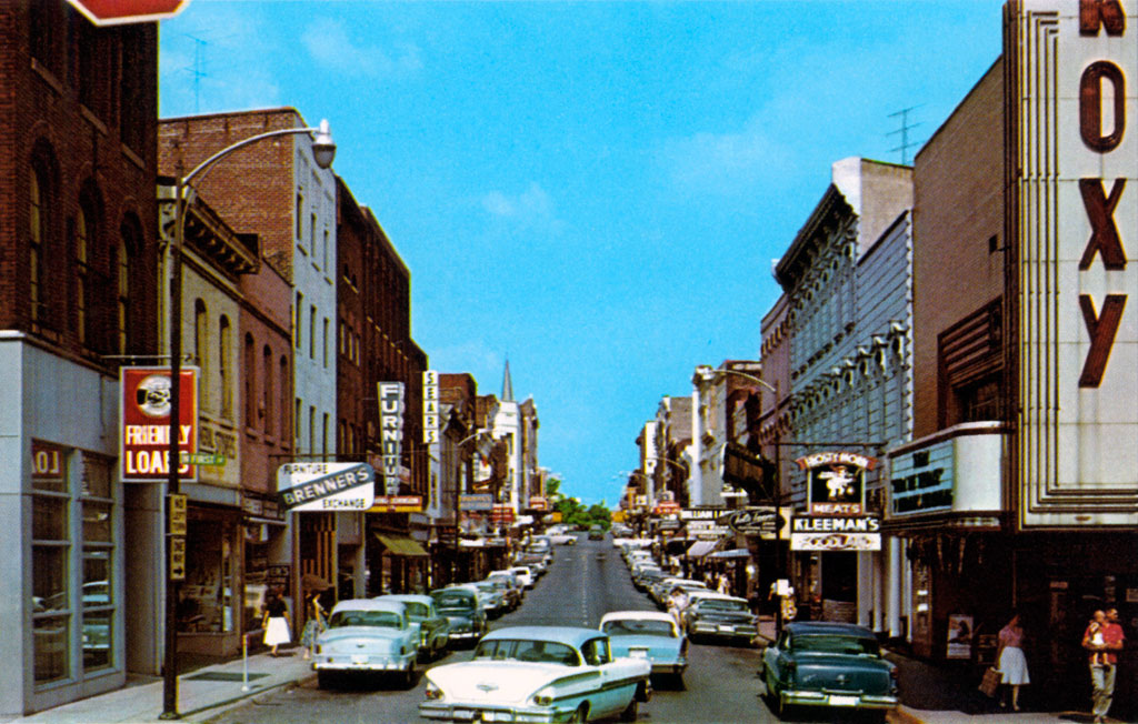 1957 Chrysler at Franklin Street in Clarksville, Tennessee