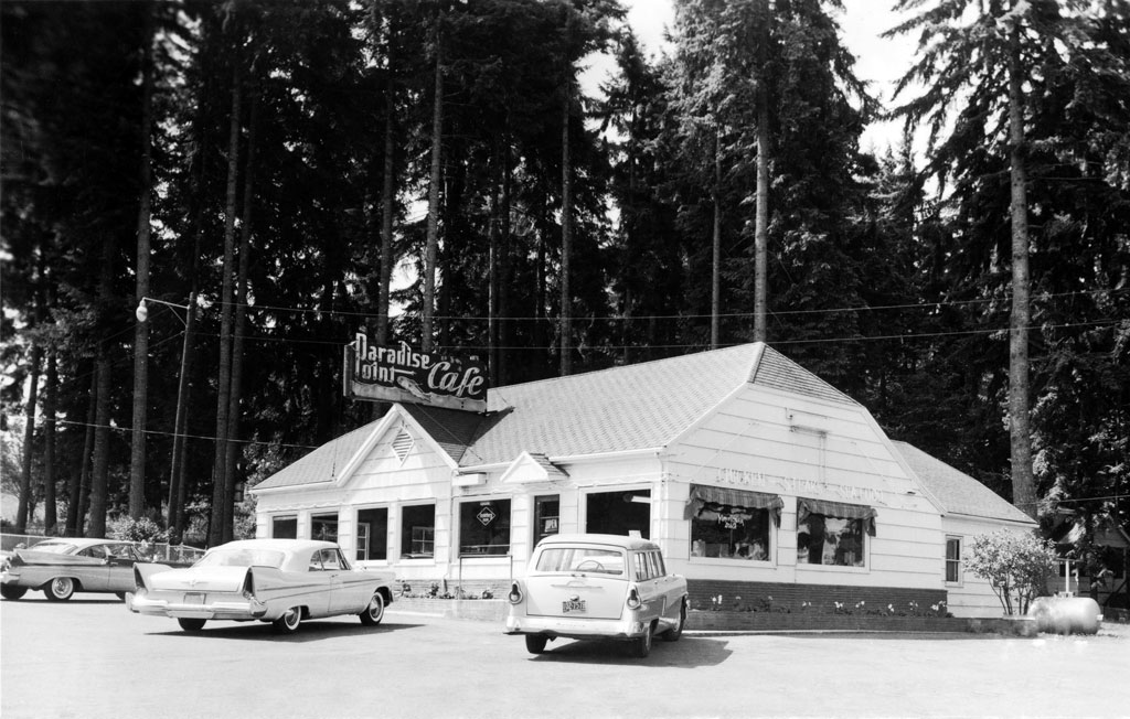 1957 Dodge Custom Royal Lancer D500 & 1957 Plymouth Belvedere Convertible at Paradise Point Cafe in Ridgefield, Washington